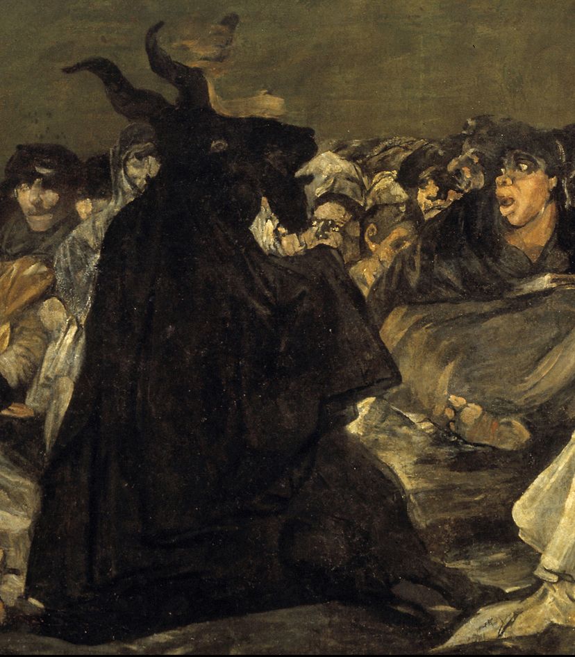 El cuentacuentos del Toro Negro frente a su audiencia